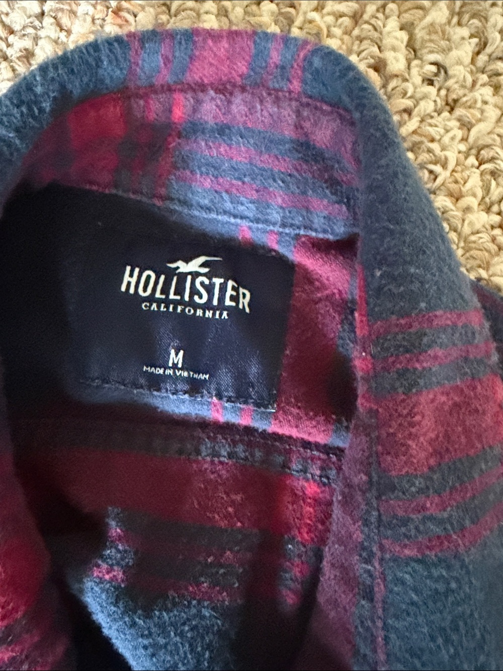 Hollister Men's Red and Navy Plaid Flannel Button-Down - Picture 2 of 2